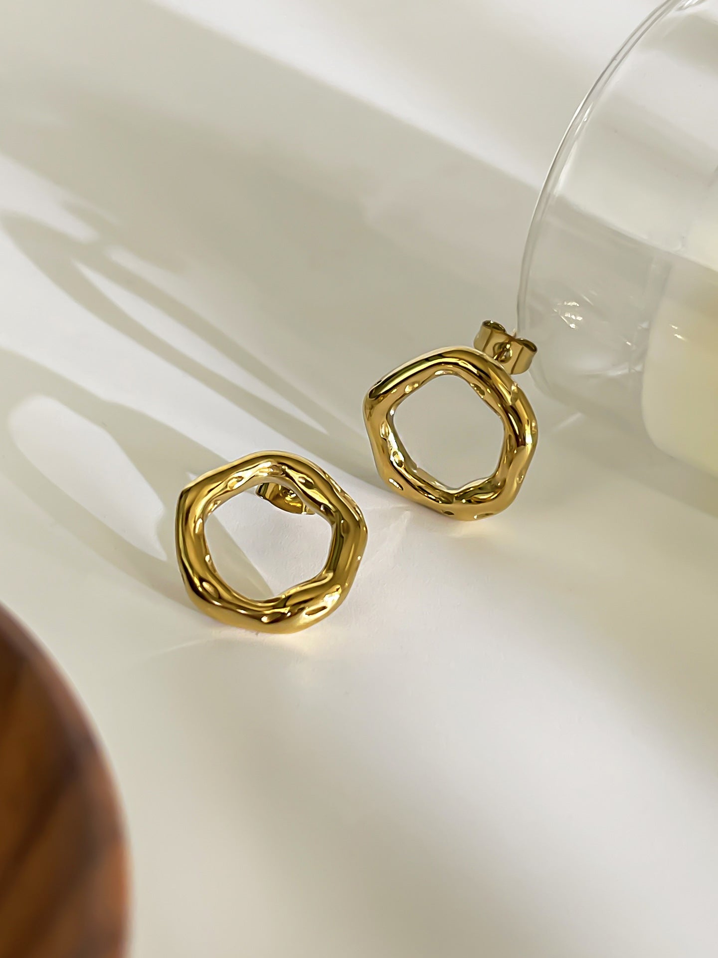 ARETES A104